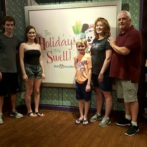 Meet your Posher, Crystal